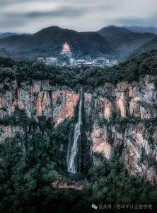 18b9c1c99a904cd8ca23f7c080615aca